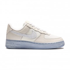 AIR FORCE 1 '07 LV8 EMB